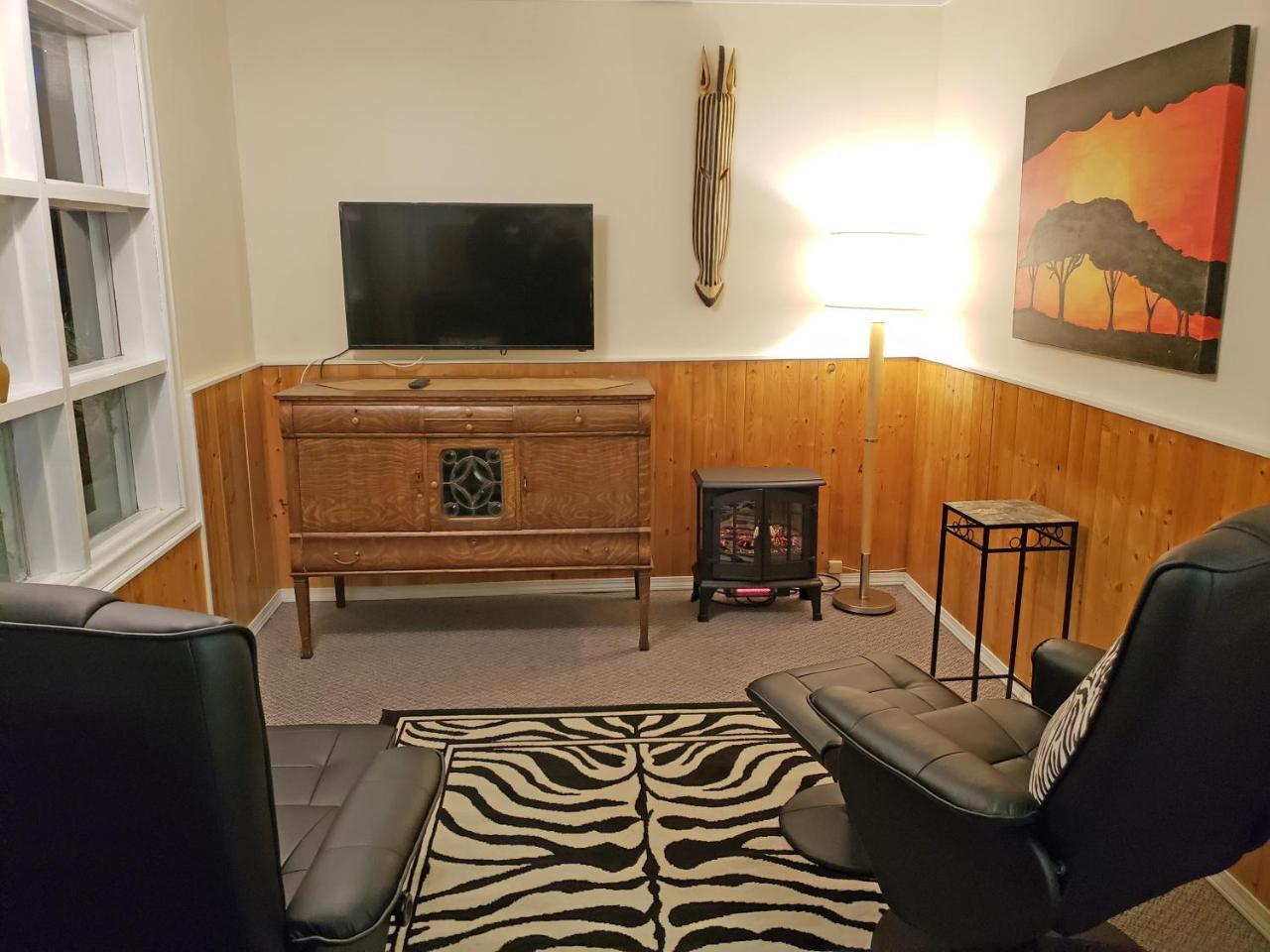 Reno Motel Салмо Экстерьер фото
