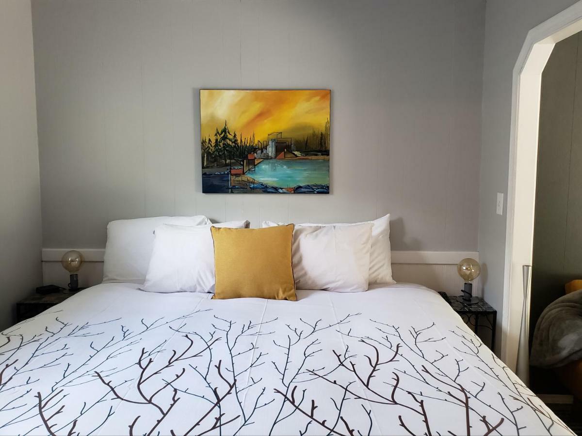 Reno Motel Салмо Экстерьер фото
